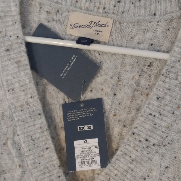 Universal Thread Speckled Gray V-Neck Sweater - Picture 3 of 8